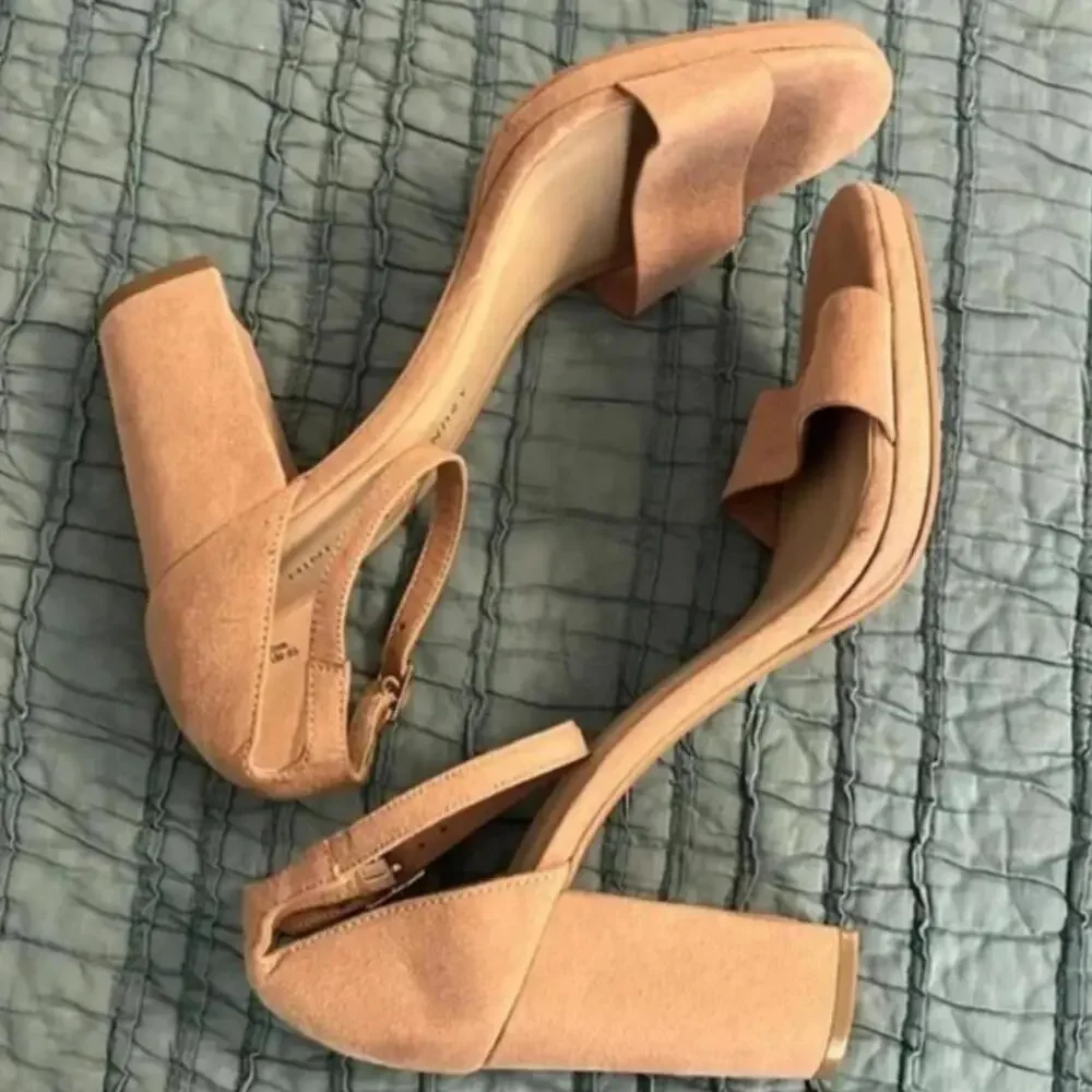 Chinese laundry heels 9.5 - Picture 2 of 5